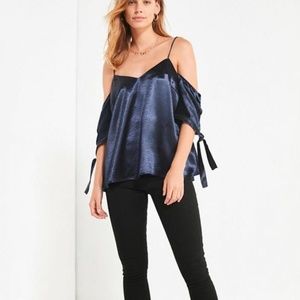 NWT Silence + Noise Shiny Cold-Shoulder Tie Top